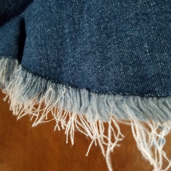 Girls Jean Skirt with White Ruffle Sleeve Top 5-6 - Picture 6 of 6